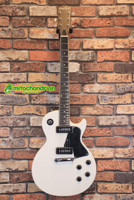 Les Paul Specialのホワイトブロンドカラー！木目が透けていてカッコ良いです。