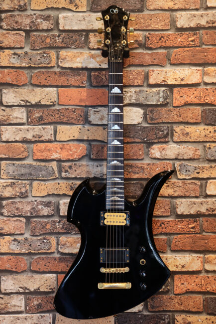 サミックのモッキンバード！古いものですが状態が良いです！