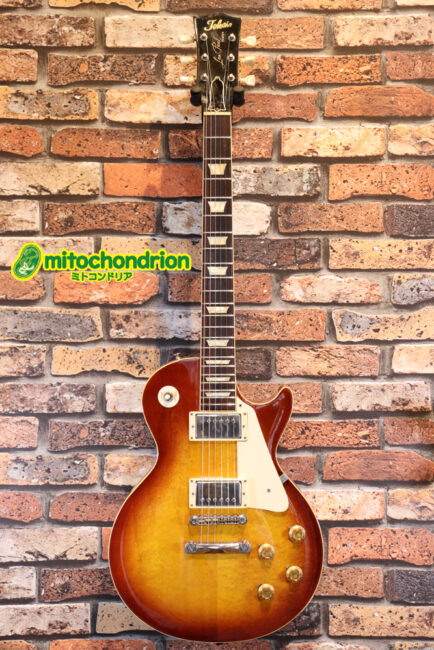 ヘッドトップにLes Paulと入っている初期のTokai LS80です！