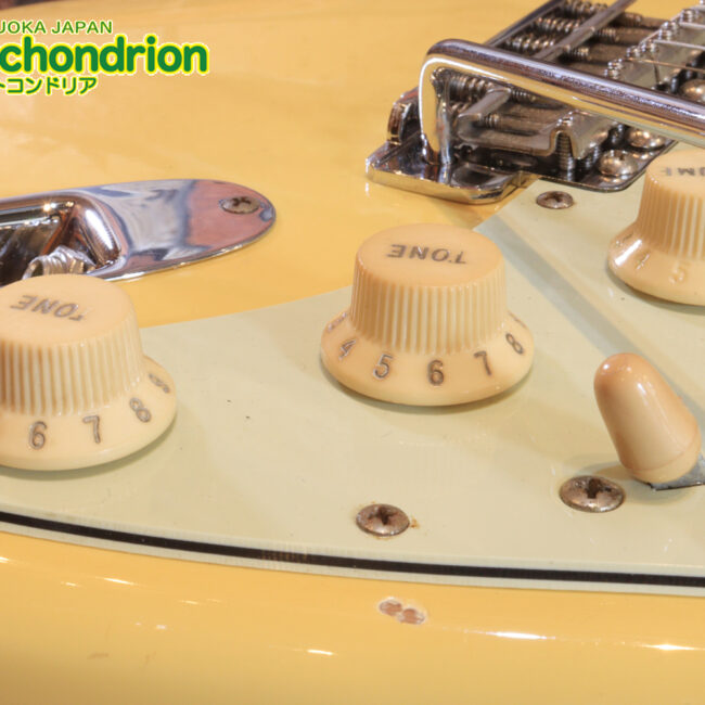 ピックガードをミントグリーンに交換、5way仕様のストラトです！