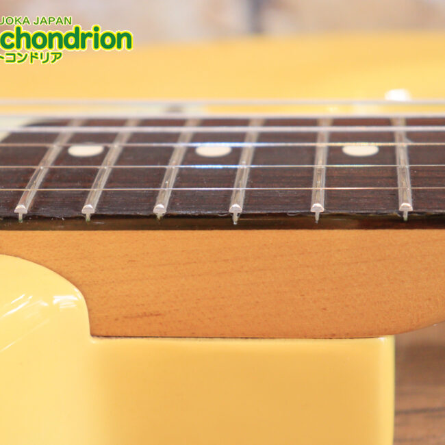 ピックガードをミントグリーンに交換、5way仕様のストラトです！