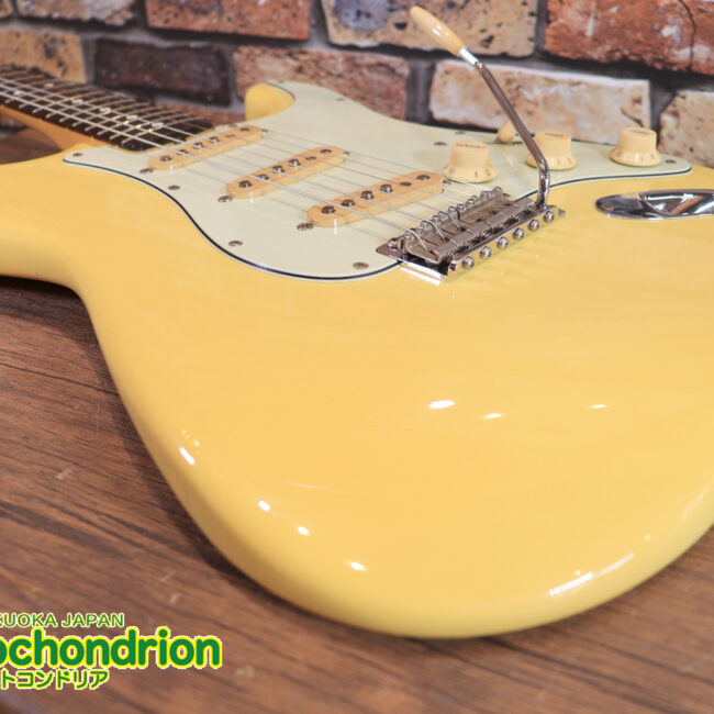 ピックガードをミントグリーンに交換、5way仕様のストラトです！