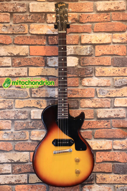 かなり状態の良いレスポールジュニア！58年製なのでコンデンサーはバンブルビーです！