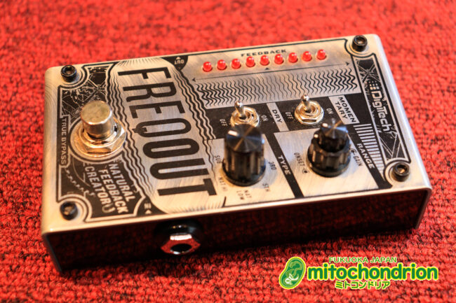 クリーントーンでも、歪サウンドでもフィードバックが可能です！