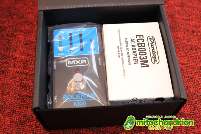 未使用のX100の中古です。勿論、ファーストロットです。