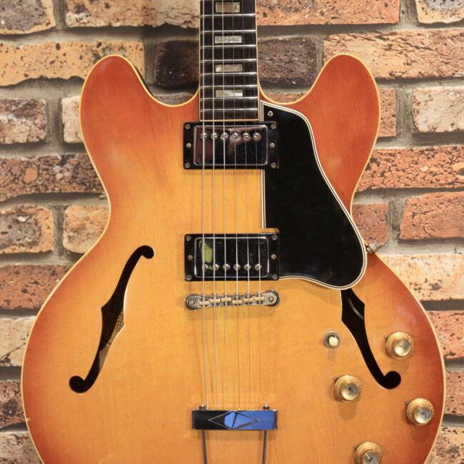 ワイドナットのES-335です！