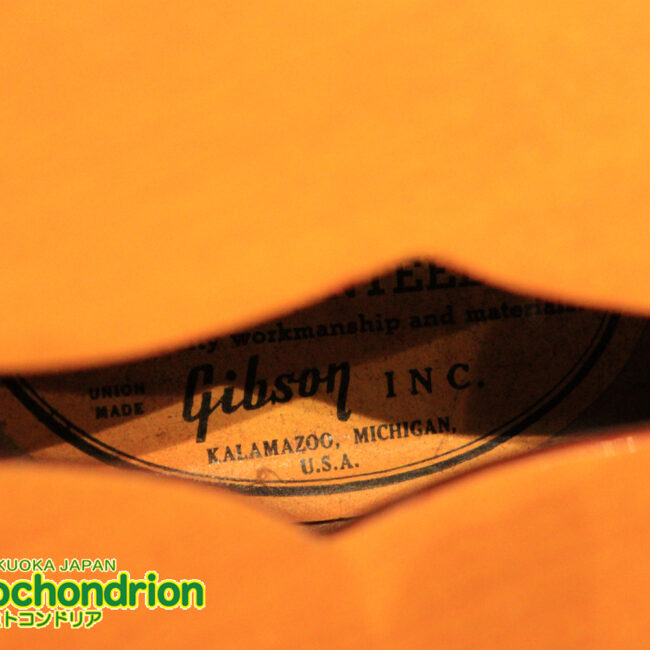 ワイドナットのES-335です！