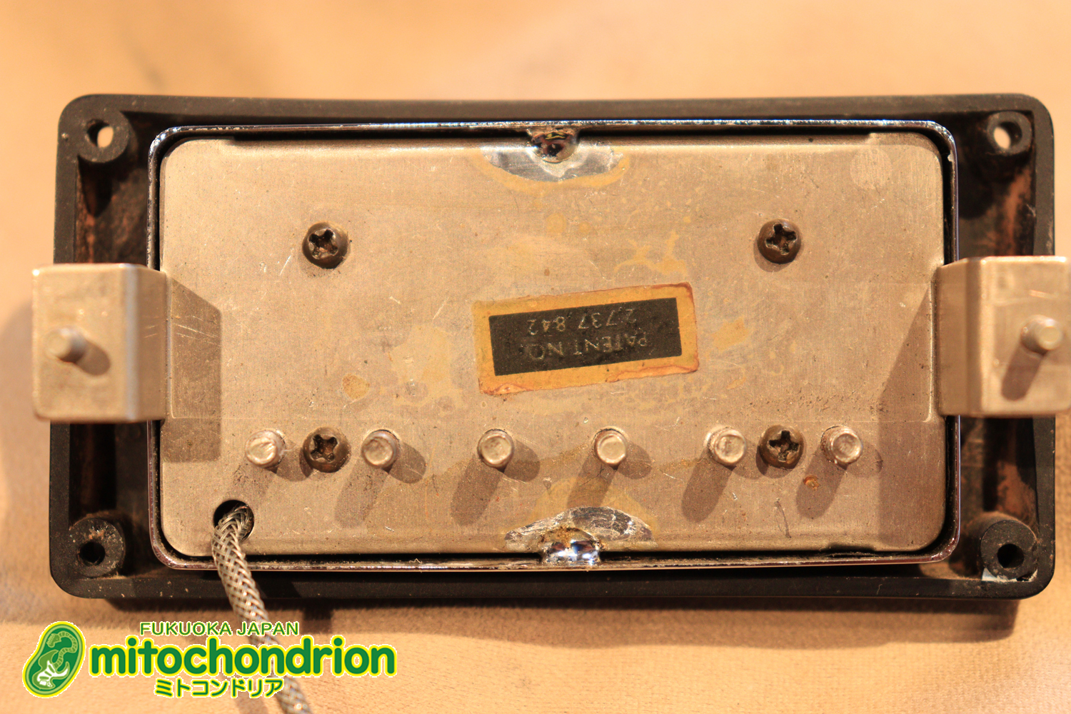 ワイドナットのES-335です！