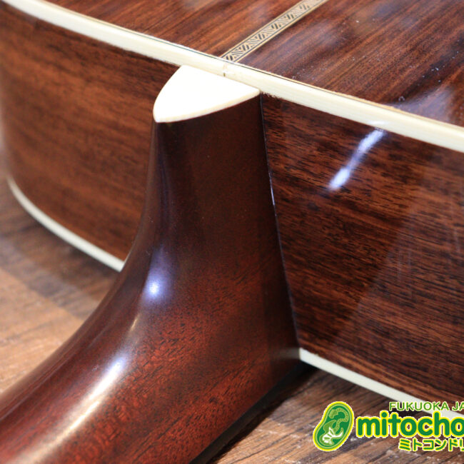 フィッシュマンのピックアップを搭載したOM28V！