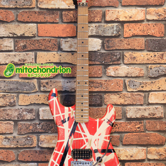 ノーブランドのフランケンです！ダンカンピックアップ&フロイドローズ搭載！