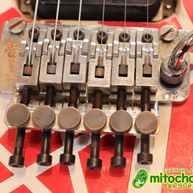 ノーブランドのフランケンです！ダンカンピックアップ&フロイドローズ搭載！