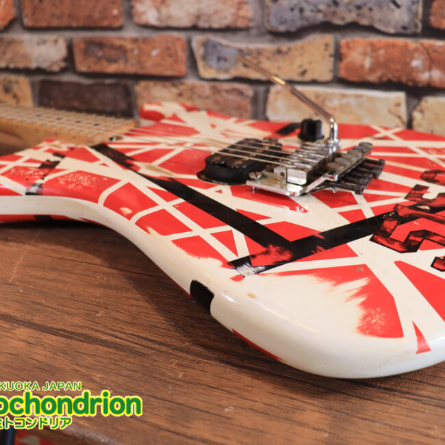 ノーブランドのフランケンです！ダンカンピックアップ&フロイドローズ搭載！