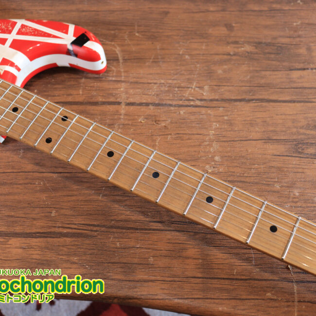 ノーブランドのフランケンです！ダンカンピックアップ&フロイドローズ搭載！