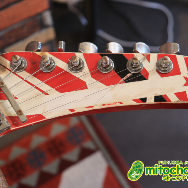 ノーブランドのフランケンです！ダンカンピックアップ&フロイドローズ搭載！