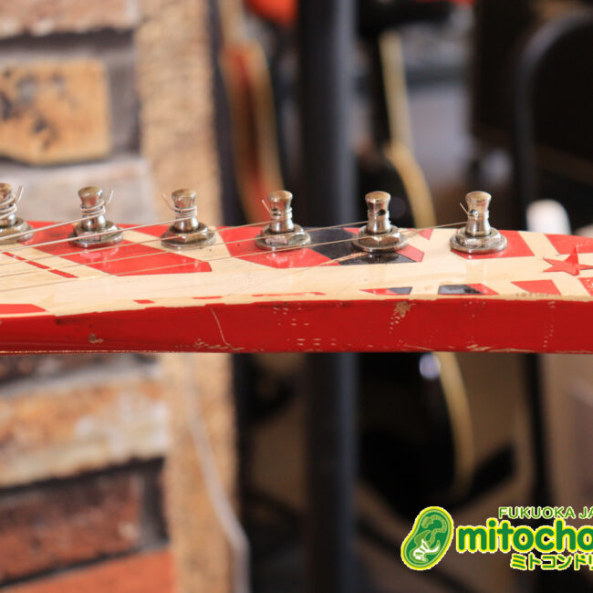 ノーブランドのフランケンです！ダンカンピックアップ&フロイドローズ搭載！