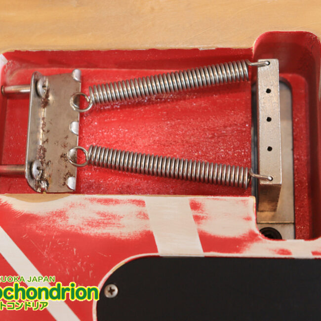 ノーブランドのフランケンです！ダンカンピックアップ&フロイドローズ搭載！