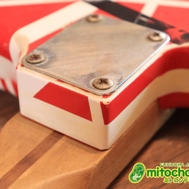 ノーブランドのフランケンです！ダンカンピックアップ&フロイドローズ搭載！