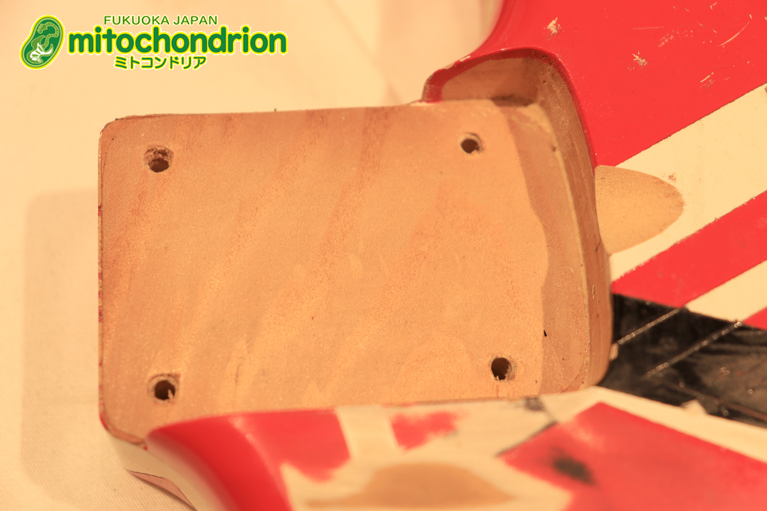 ノーブランドのフランケンです！ダンカンピックアップ&フロイドローズ搭載！