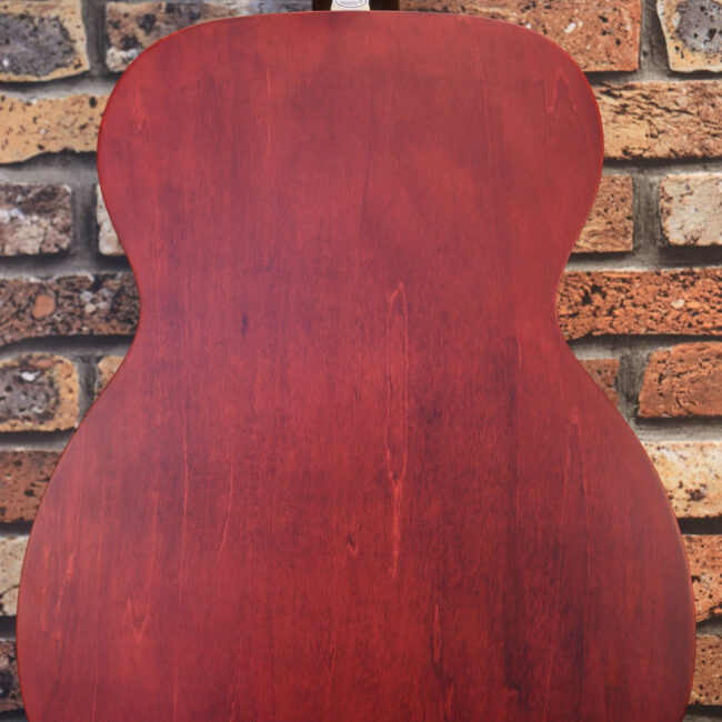 これから始める方にもお勧め！艶消しブラックのエレアコ！クリップチューナーとカポ付きです！！