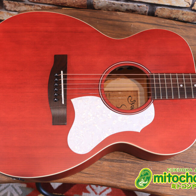 これから始める方にもお勧め！艶消しブラックのエレアコ！クリップチューナーとカポ付きです！！