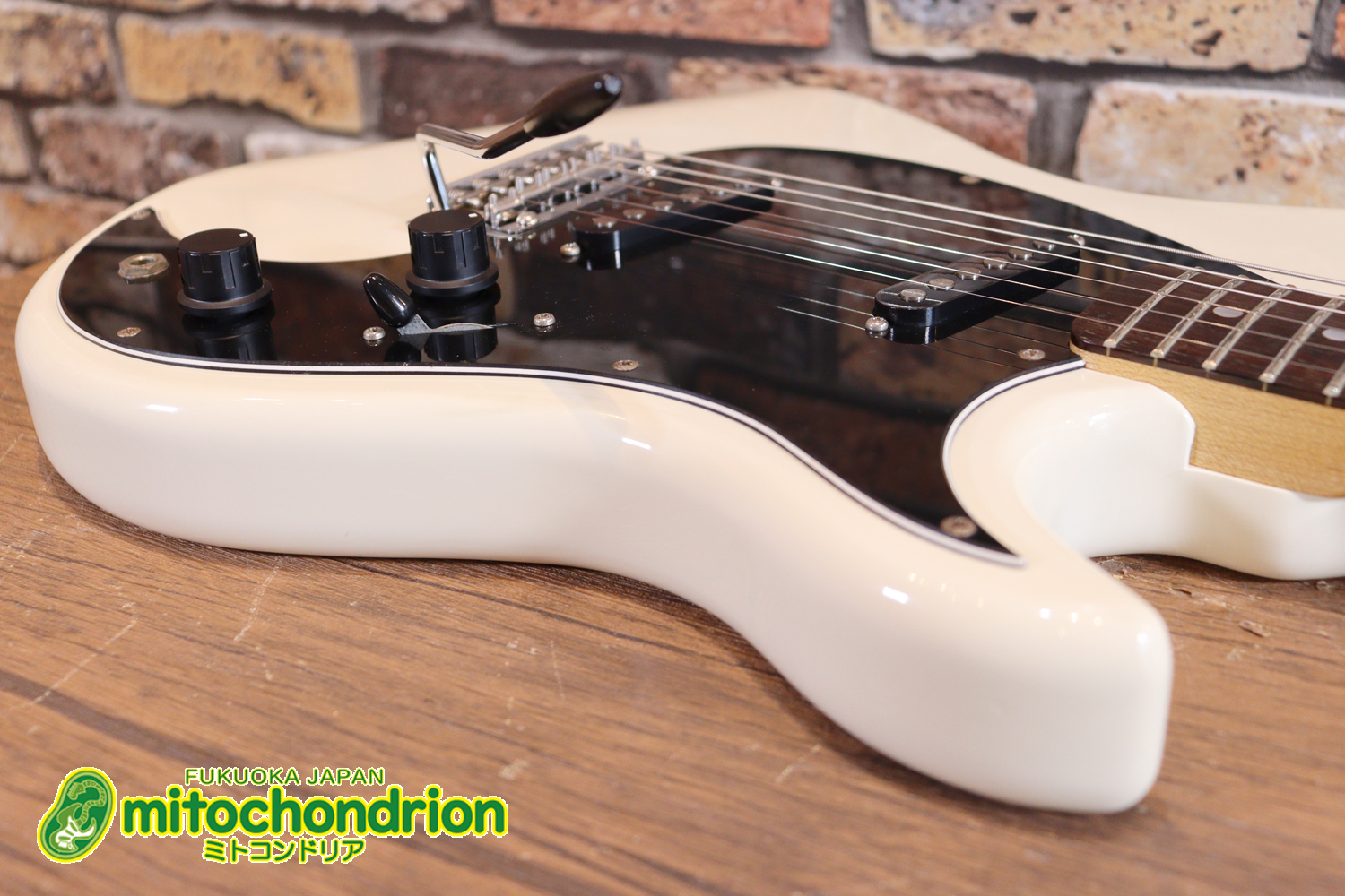 TokaiのオリジナルシェイプのSXシリーズ！状態も良いです！