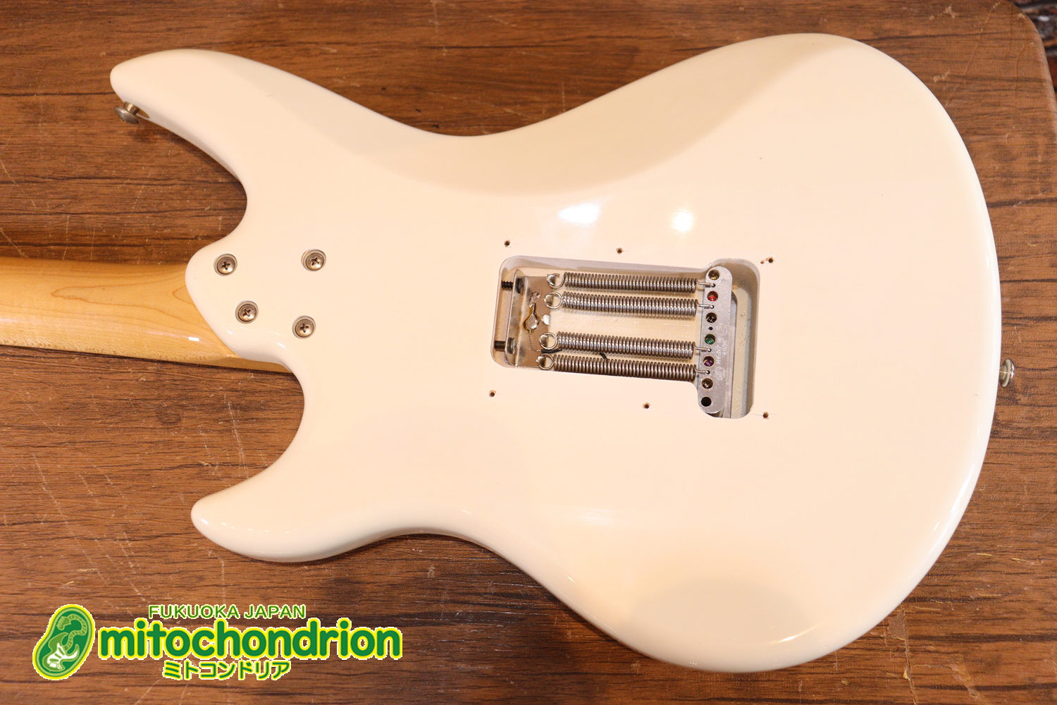 TokaiのオリジナルシェイプのSXシリーズ！状態も良いです！