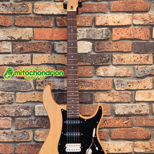 Suhrピックアップにウイルキンソン・ブリッジ、ヴィンテージのバンブルビーを搭載したパシフィカ！