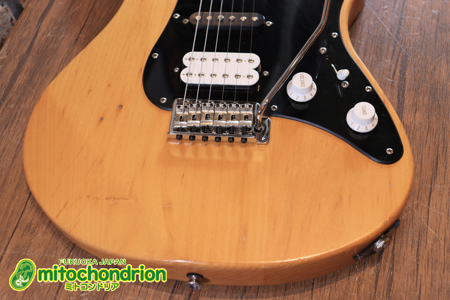 Suhrピックアップにウイルキンソン・ブリッジ、ヴィンテージのバンブルビーを搭載したパシフィカ！