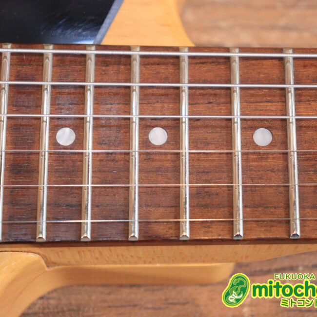 Suhrピックアップにウイルキンソン・ブリッジ、ヴィンテージのバンブルビーを搭載したパシフィカ！