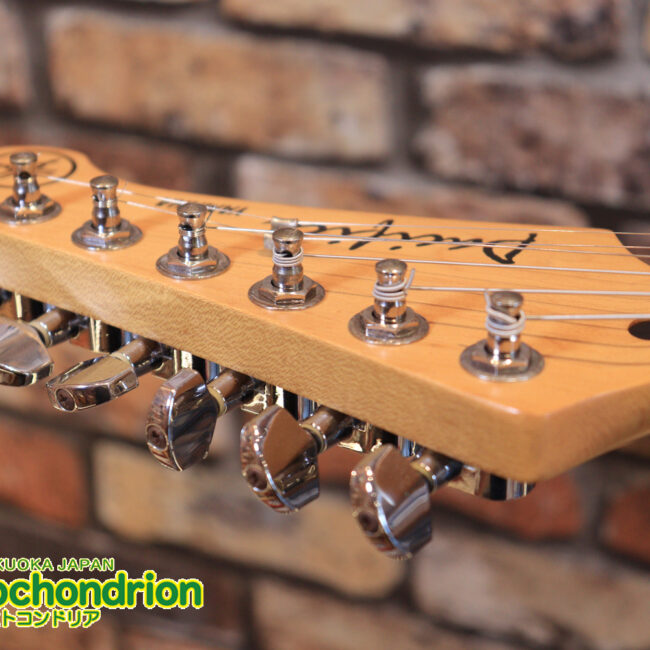 Suhrピックアップにウイルキンソン・ブリッジ、ヴィンテージのバンブルビーを搭載したパシフィカ！