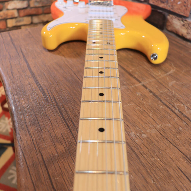 これからギターを始めたい方にもお勧め！バーニングファイヤー！