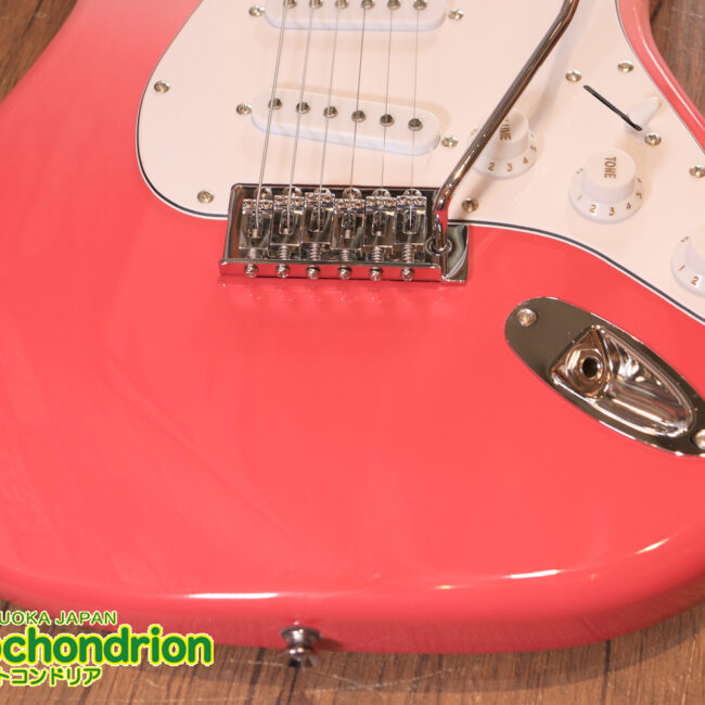 これからギターを始めたい方にもお勧め！ピンクバースト！