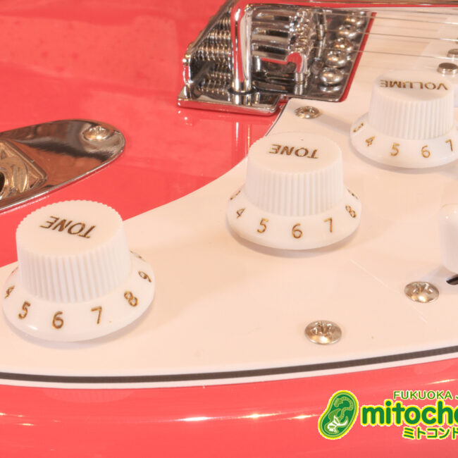 これからギターを始めたい方にもお勧め！ピンクバースト！