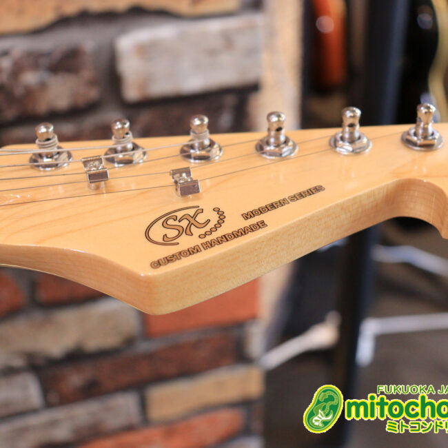 これからギターを始めたい方にもお勧め！ピンクバースト！