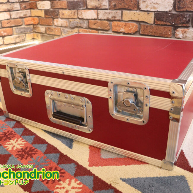 何でも収納できるFRP製トランクケースです！