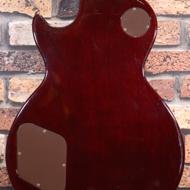 ボディートップがキルトメイプルっぽい木目のレスポールスタンダードです！