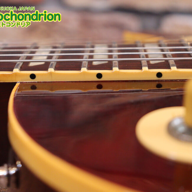 ボディートップがキルトメイプルっぽい木目のレスポールスタンダードです！