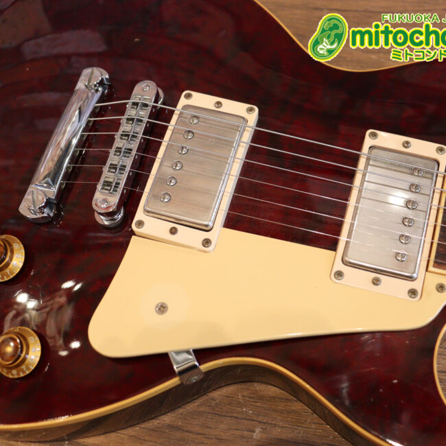 ボディートップがキルトメイプルっぽい木目のレスポールスタンダードです！