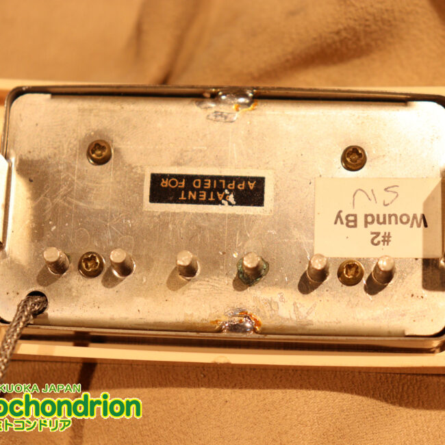 ボディートップがキルトメイプルっぽい木目のレスポールスタンダードです！