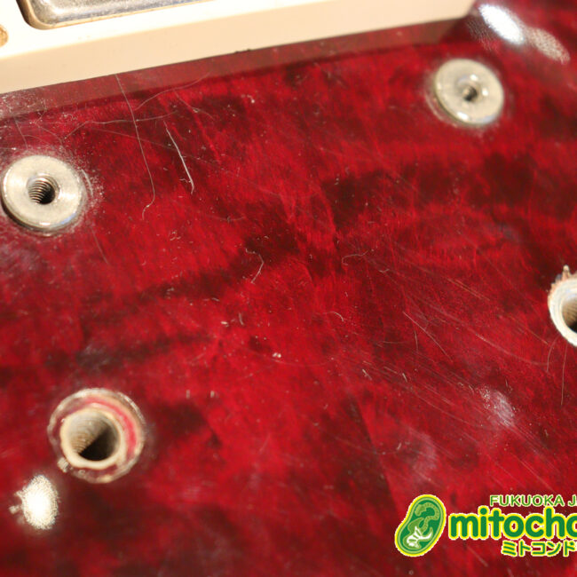 ボディートップがキルトメイプルっぽい木目のレスポールスタンダードです！