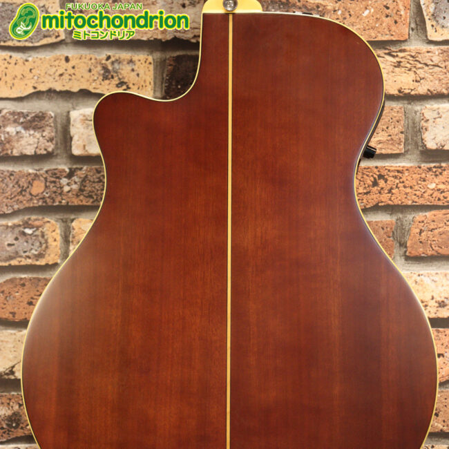 プリアンプから、回路が外されてしまっているのでパッシブピックアップ状態です。