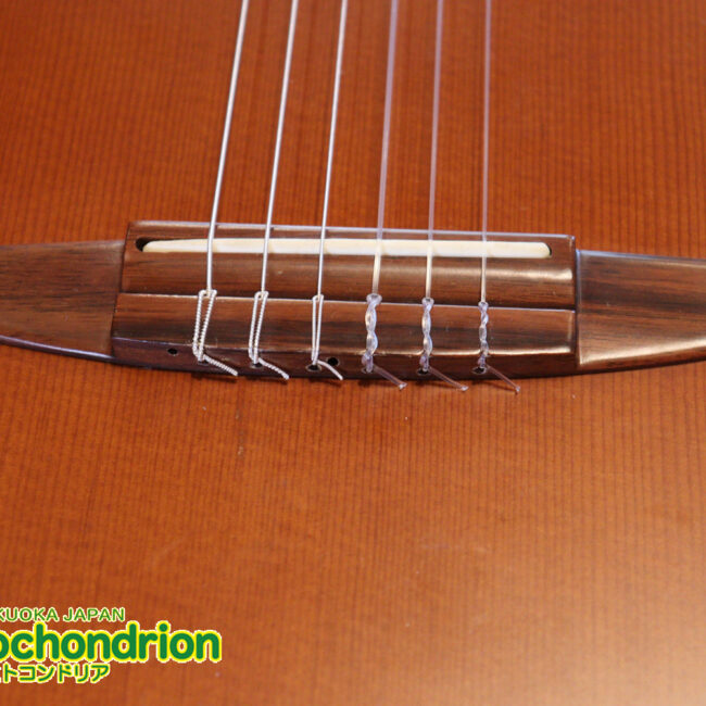 プリアンプから、回路が外されてしまっているのでパッシブピックアップ状態です。