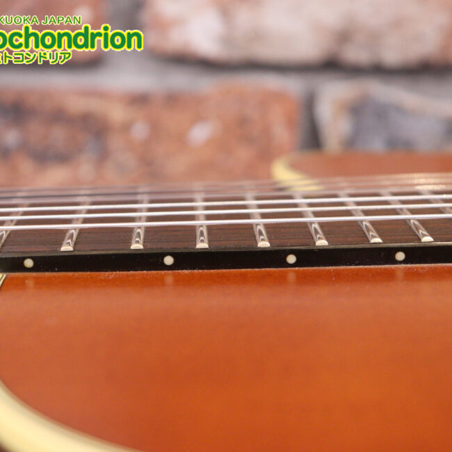 プリアンプから、回路が外されてしまっているのでパッシブピックアップ状態です。