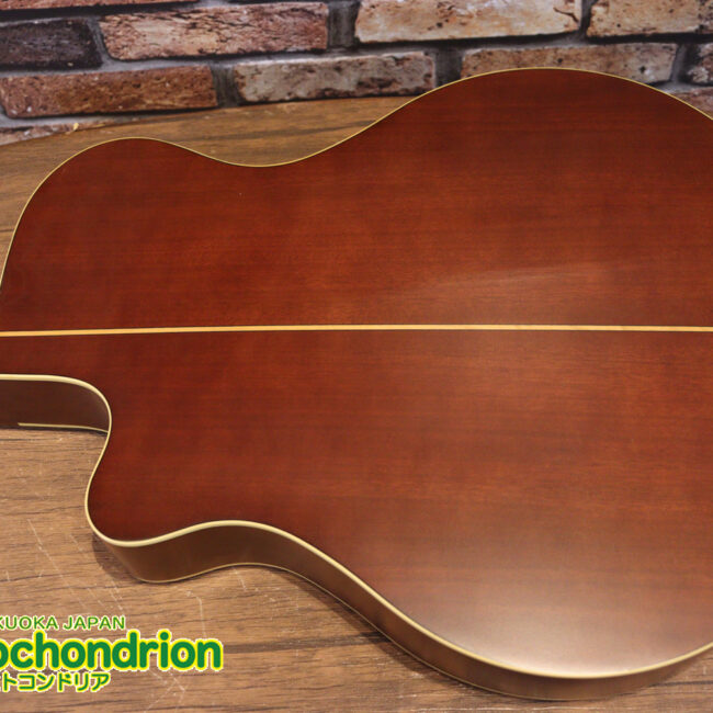 プリアンプから、回路が外されてしまっているのでパッシブピックアップ状態です。