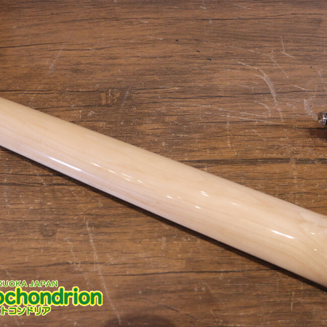 ローズ指板のスキャロップ仕様！ブラックパーツにモディファイ済です。２