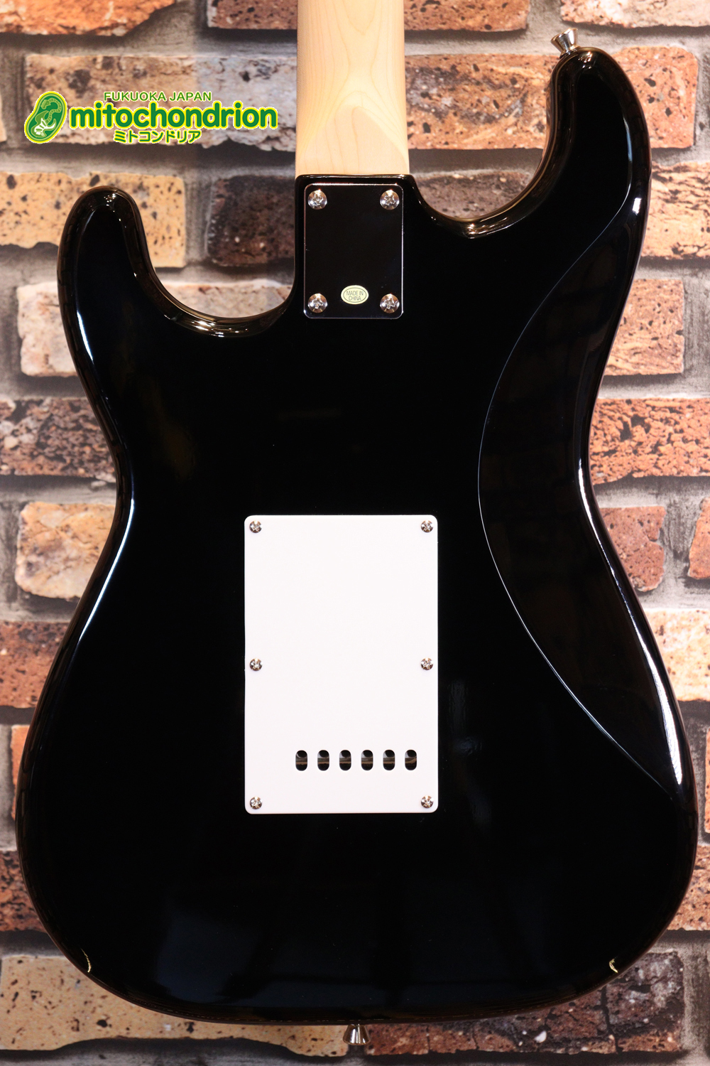 これから始める方にお勧め！万能なストラト・タイプ！BLK