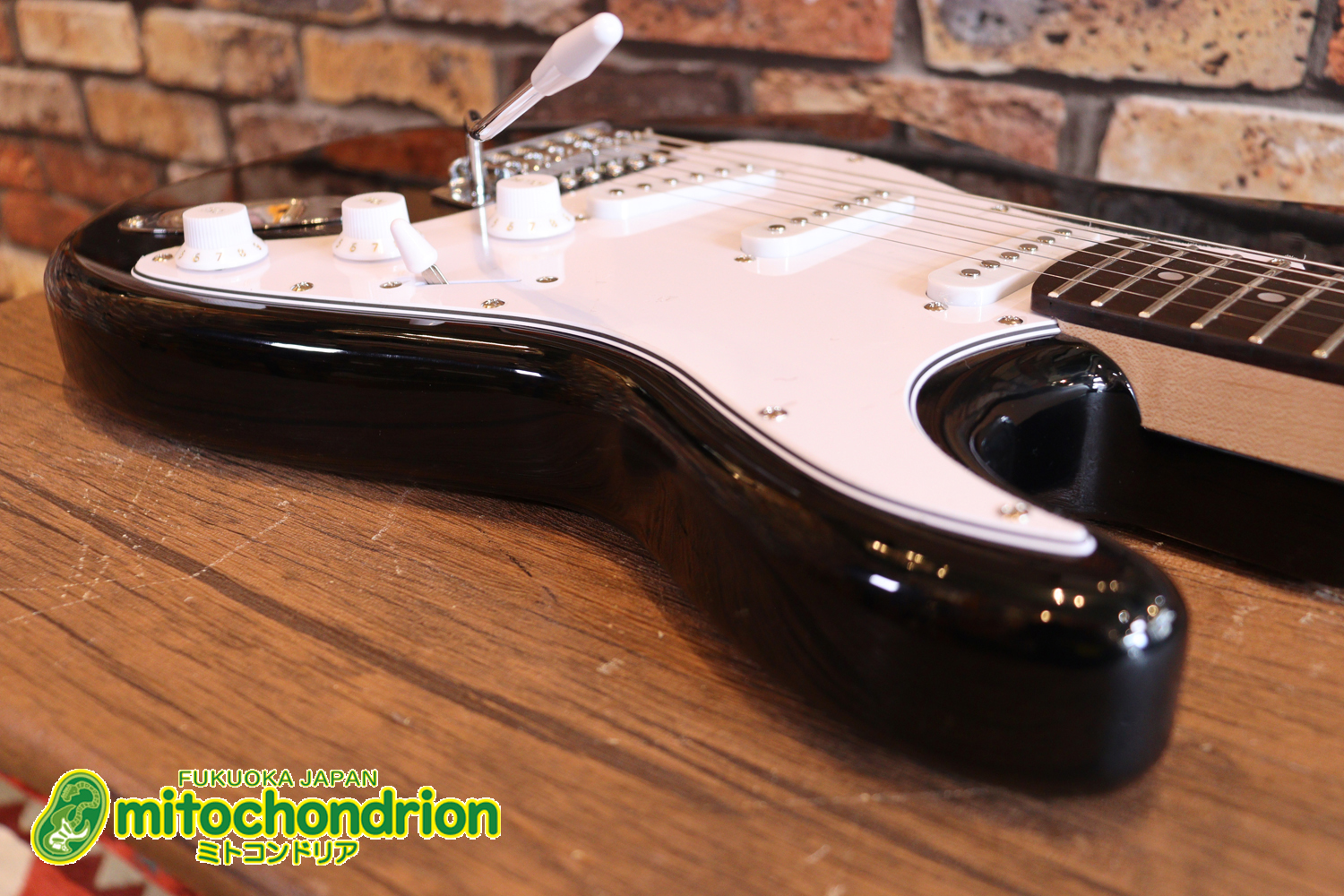 これから始める方にお勧め！万能なストラト・タイプ！BLK