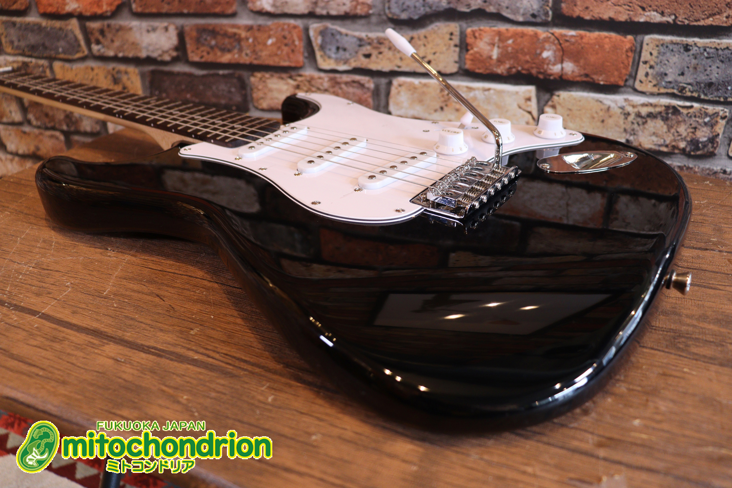 これから始める方にお勧め！万能なストラト・タイプ！BLK