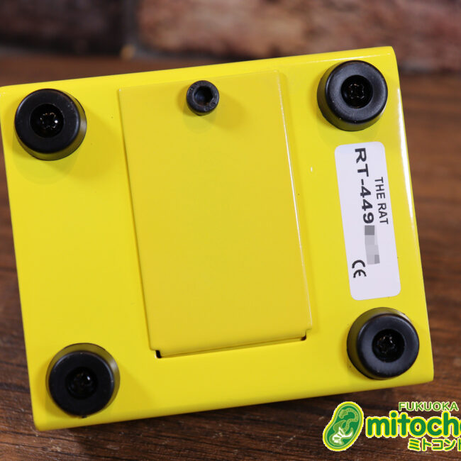 イケベ楽器 40周年と45周年の記念に作られたホワイト、レッド、イエローのRAT2、3台セット！