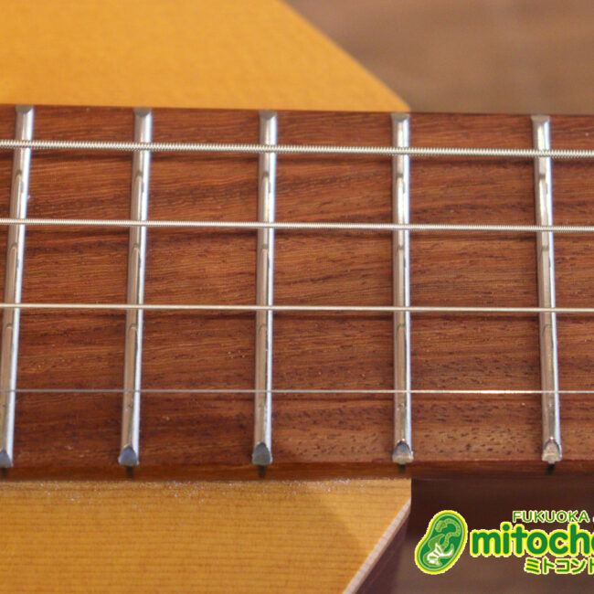 人差し指1本で簡単に弾ける、ヤイリギターとBEGINが誕生させた楽器です！